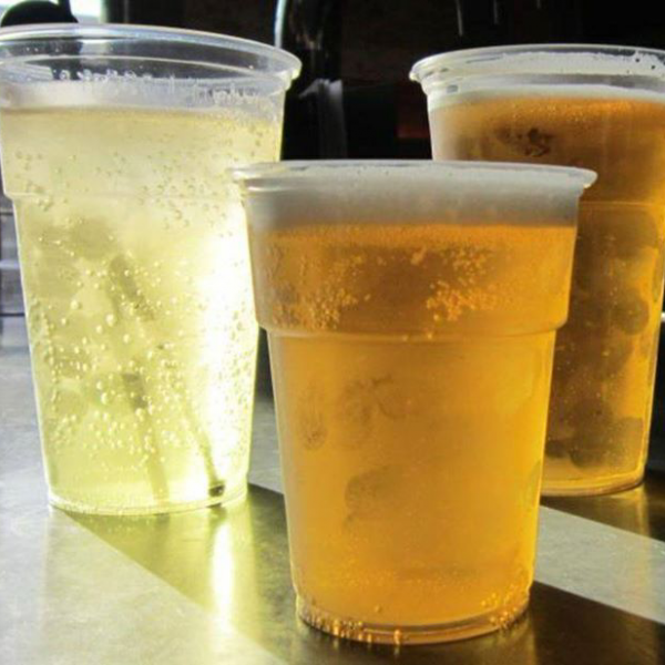 1/2 Pint Cups vs Full Pint Cups: Which Is Right for Your Bar?
